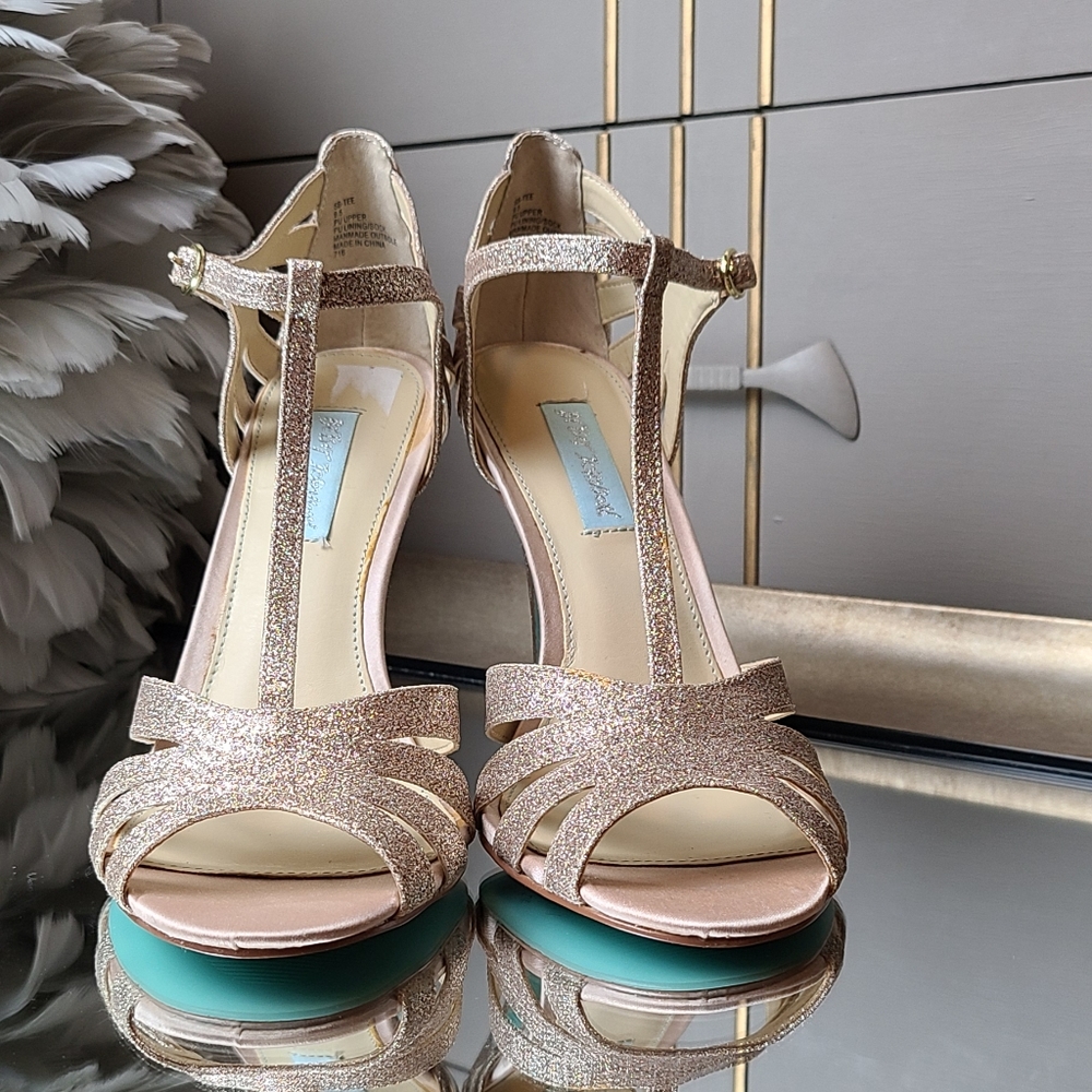 Blue by Betsey Johnson champagne sandals